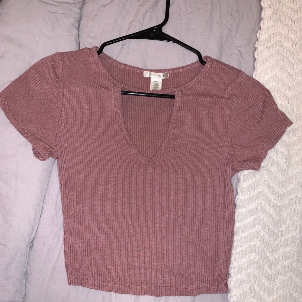 Cropped Keyhole Tee